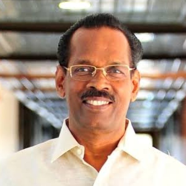ടി പി രാമകൃഷ്ണൻ